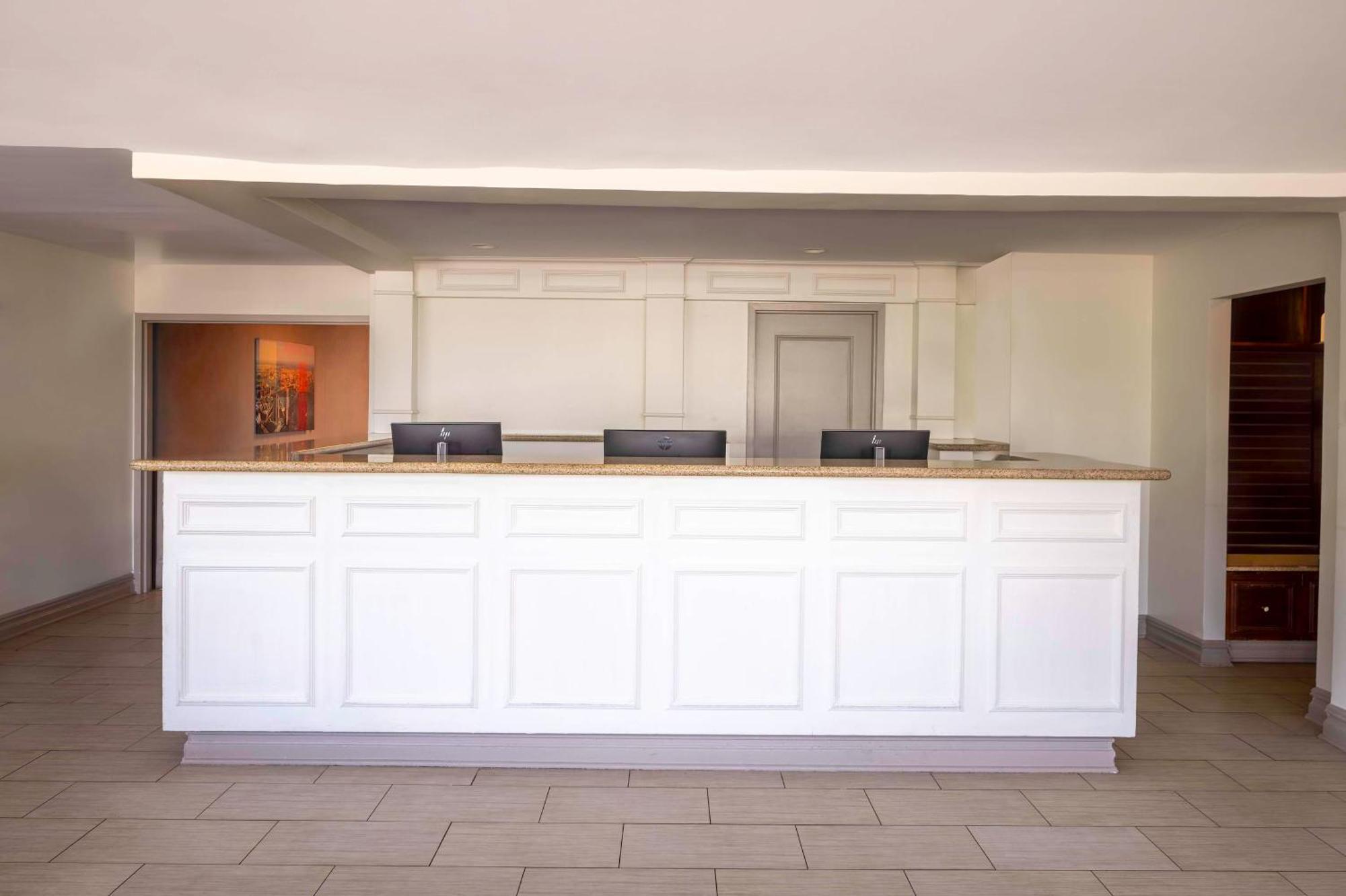 Hilton Garden Inn Queens/JFK New York Exterior foto